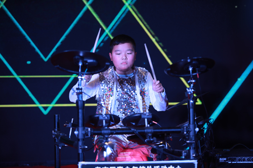 大禹漢光2018年“同心同行，共創(chuàng)未來(lái)”主題年會(huì)圓滿成功